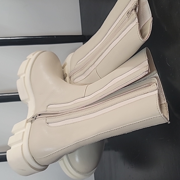 Free people Brooks Chelsea Boots 👢 - Picture 7 of 8